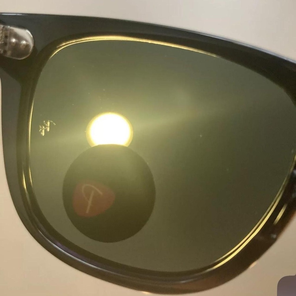 Ray-Ban Wayfarer Black  Polarized Sunglasses - Picture 8 of 8